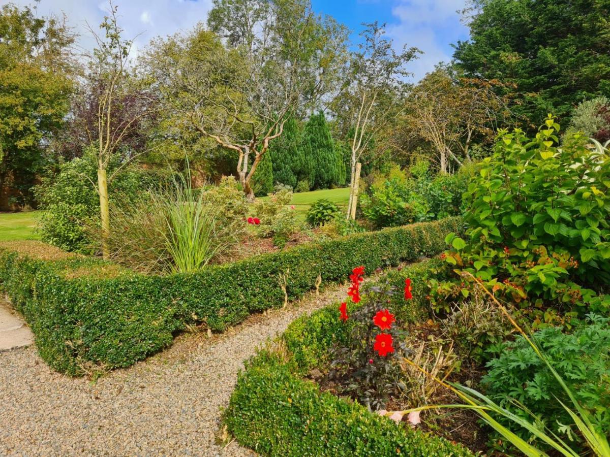 Отель Banoge House Donaghcloney Экстерьер фото