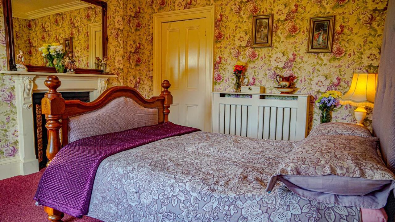 Отель Banoge House Donaghcloney Экстерьер фото
