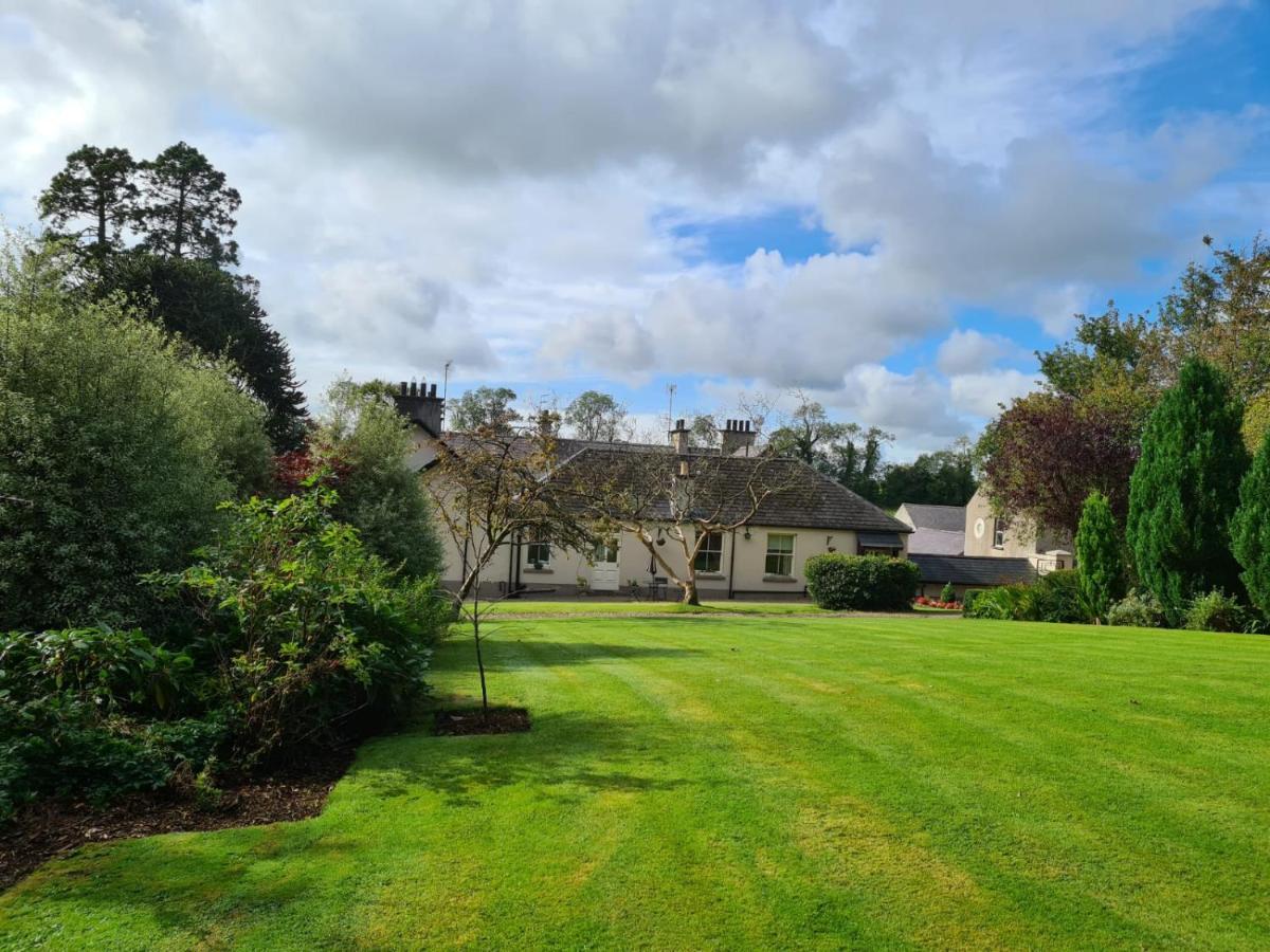 Отель Banoge House Donaghcloney Экстерьер фото